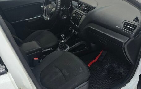 KIA Rio III рестайлинг, 2016 год, 660 000 рублей, 10 фотография