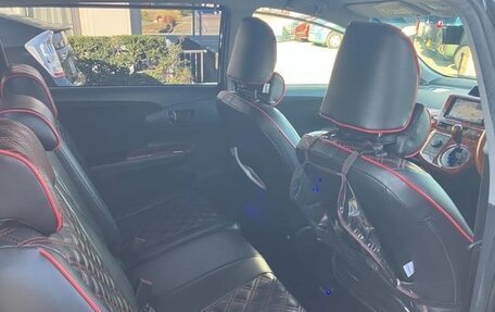 Toyota Wish II, 2010 год, 1 154 000 рублей, 15 фотография