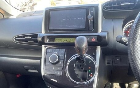 Toyota Wish II, 2011 год, 1 263 000 рублей, 16 фотография