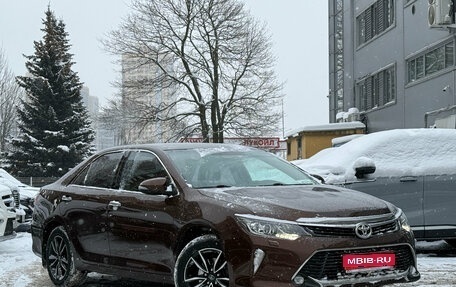 Toyota Camry, 2018 год, 2 599 000 рублей, 1 фотография