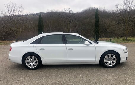 Audi A8, 2013 год, 1 270 000 рублей, 3 фотография