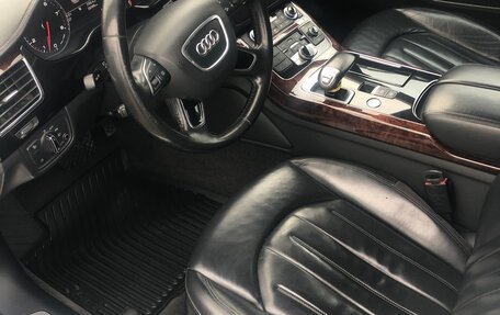 Audi A8, 2013 год, 1 270 000 рублей, 14 фотография