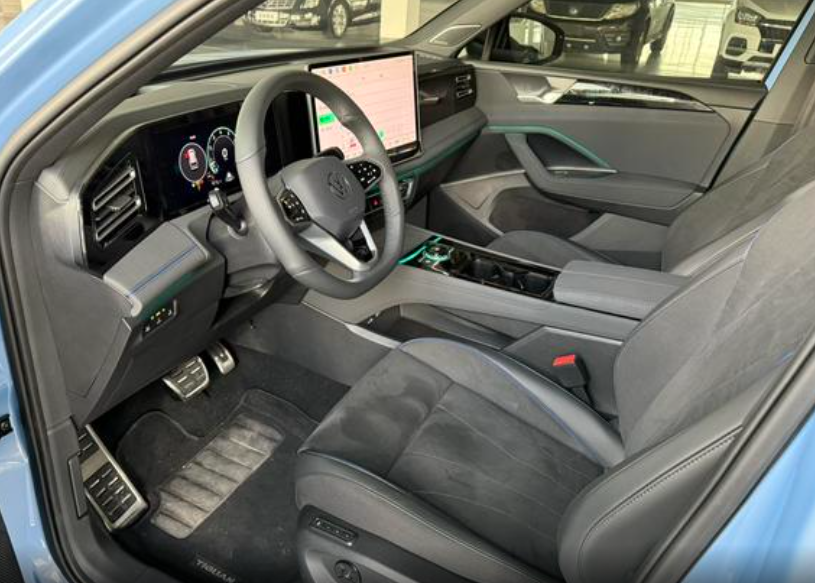 Volkswagen Tiguan II, 2025 год, 4 950 000 рублей, 5 фотография