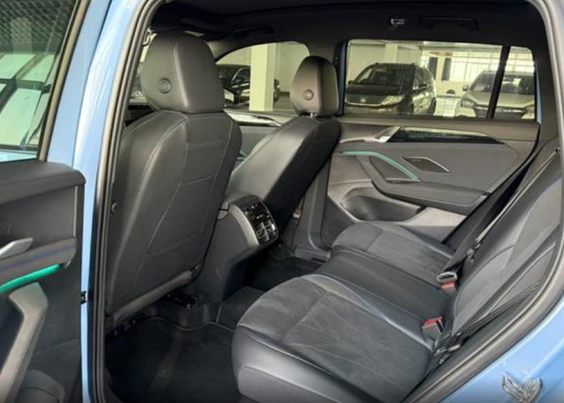 Volkswagen Tiguan II, 2025 год, 4 950 000 рублей, 6 фотография