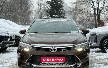 Toyota Camry, 2018 год, 2 599 000 рублей, 2 фотография