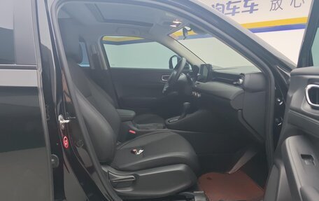 Honda Vezel, 2024 год, 2 660 000 рублей, 21 фотография