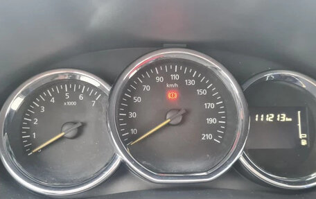 Renault Sandero II рестайлинг, 2021 год, 800 000 рублей, 8 фотография