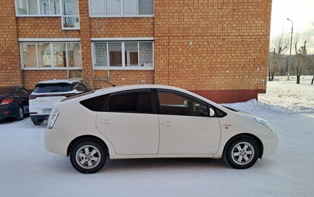 Toyota Prius, 2011 год, 1 100 000 рублей, 23 фотография