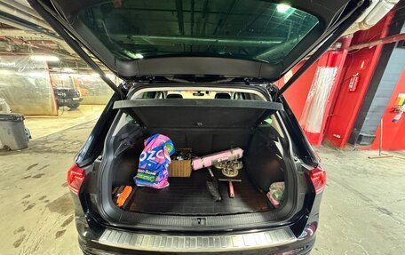 Volkswagen Tiguan II, 2018 год, 2 250 000 рублей, 6 фотография