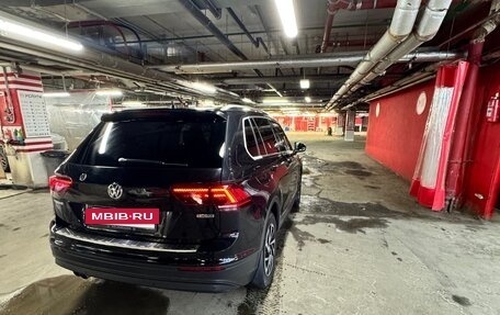 Volkswagen Tiguan II, 2018 год, 2 250 000 рублей, 4 фотография