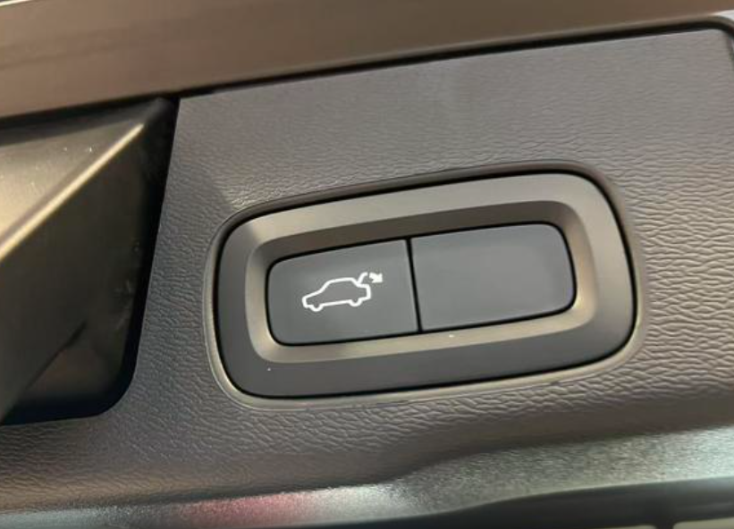 Volvo XC60 II, 2025 год, 5 300 000 рублей, 6 фотография