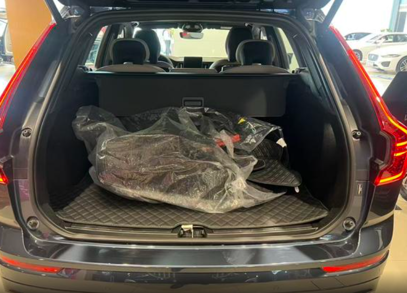 Volvo XC60 II, 2025 год, 5 300 000 рублей, 5 фотография