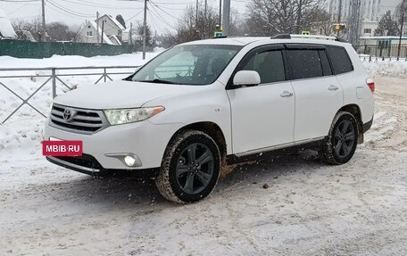 Toyota Highlander III, 2011 год, 1 920 000 рублей, 6 фотография