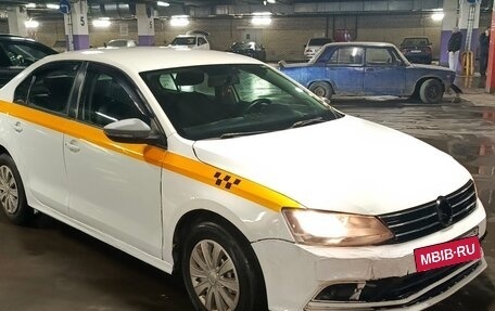 Volkswagen Jetta VI, 2015 год, 450 000 рублей, 2 фотография