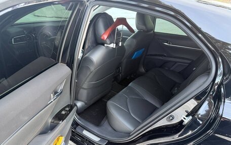 Toyota Camry, 2019 год, 3 000 000 рублей, 18 фотография