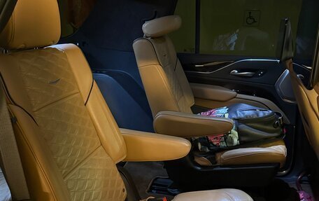 Cadillac Escalade V, 2021 год, 10 900 000 рублей, 29 фотография