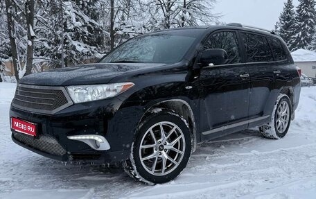 Toyota Highlander III, 2011 год, 1 700 000 рублей, 1 фотография