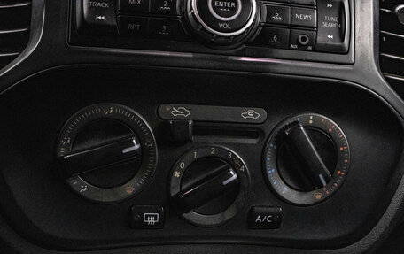 Nissan Juke II, 2013 год, 889 000 рублей, 14 фотография