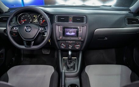 Volkswagen Jetta VI, 2017 год, 1 380 000 рублей, 12 фотография