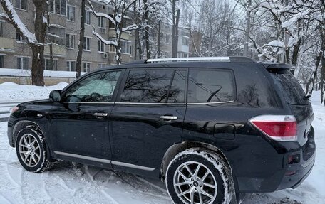 Toyota Highlander III, 2011 год, 1 700 000 рублей, 6 фотография