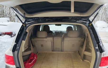 Toyota Highlander III, 2011 год, 1 700 000 рублей, 10 фотография