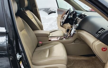 Toyota Highlander III, 2011 год, 1 700 000 рублей, 26 фотография