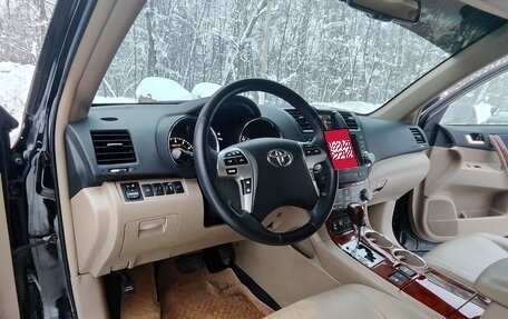 Toyota Highlander III, 2011 год, 1 700 000 рублей, 31 фотография