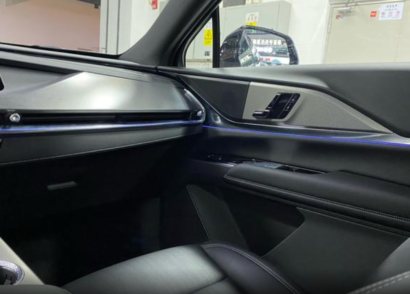 Cadillac XT5 I рестайлинг, 2025 год, 6 200 000 рублей, 11 фотография