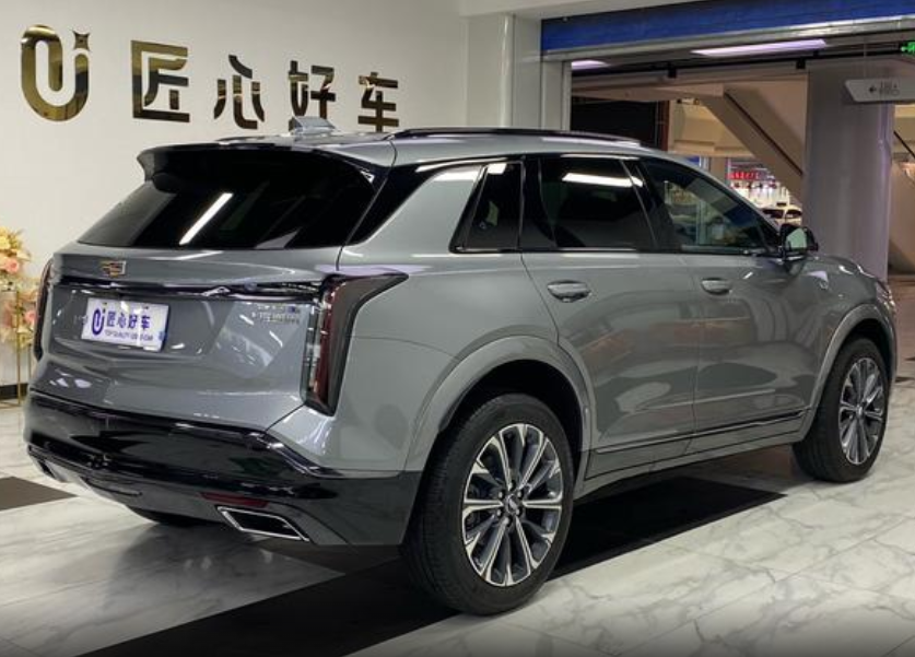 Cadillac XT5 I рестайлинг, 2025 год, 6 200 000 рублей, 4 фотография