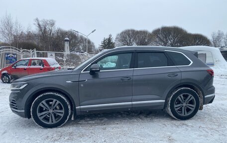 Volkswagen Touareg III, 2021 год, 5 700 000 рублей, 1 фотография