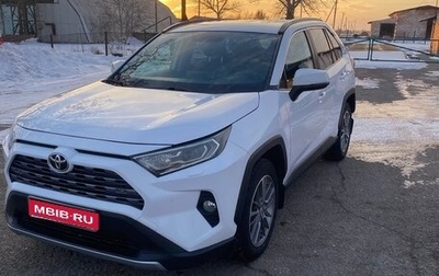 Toyota RAV4, 2021 год, 3 650 000 рублей, 1 фотография