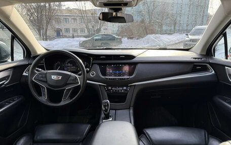 Cadillac XT5 I рестайлинг, 2017 год, 2 800 000 рублей, 14 фотография