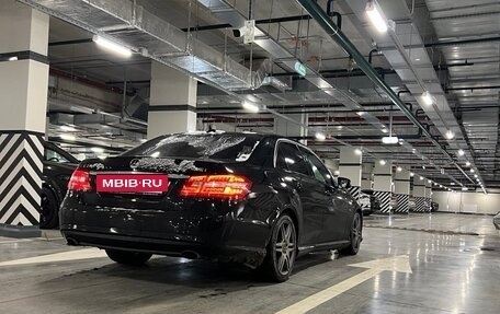 Mercedes-Benz E-Класс, 2011 год, 1 400 000 рублей, 3 фотография