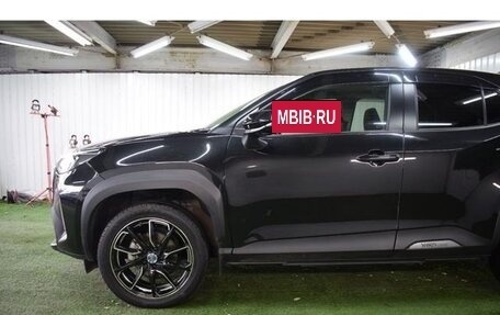 Toyota Yaris Cross, 2022 год, 1 639 000 рублей, 4 фотография