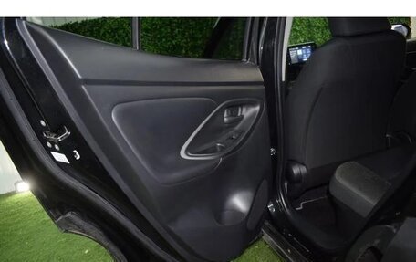 Toyota Yaris Cross, 2022 год, 1 639 000 рублей, 18 фотография