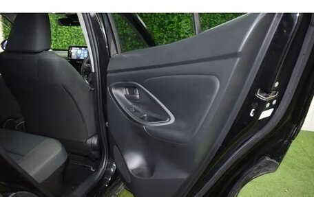 Toyota Yaris Cross, 2022 год, 1 639 000 рублей, 17 фотография