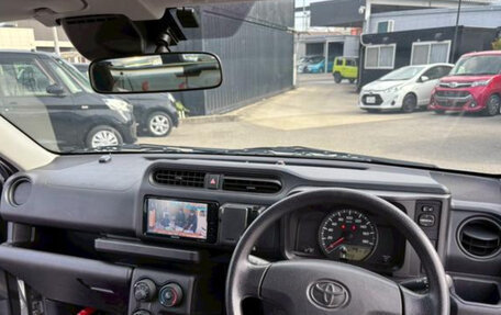 Toyota Probox I, 2020 год, 925 000 рублей, 10 фотография