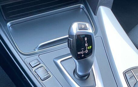 BMW 3 серия, 2017 год, 2 700 000 рублей, 30 фотография