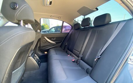 BMW 3 серия, 2017 год, 2 700 000 рублей, 39 фотография