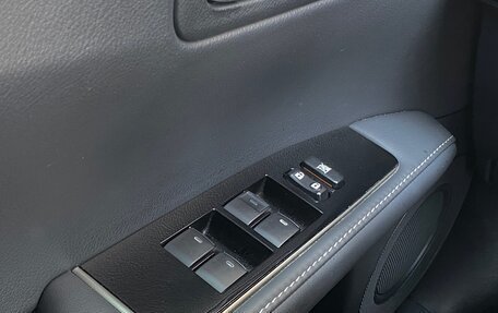 Lexus ES VII, 2017 год, 3 300 000 рублей, 24 фотография