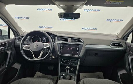 Volkswagen Tiguan II, 2021 год, 3 520 000 рублей, 5 фотография