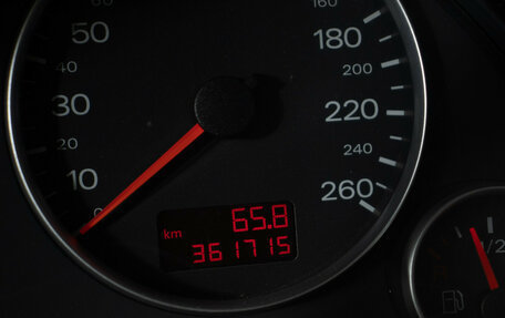 Audi A4, 2005 год, 655 000 рублей, 18 фотография