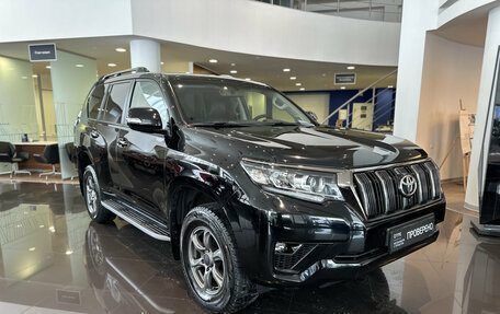 Toyota Land Cruiser Prado 150 рестайлинг 2, 2021 год, 6 720 000 рублей, 6 фотография