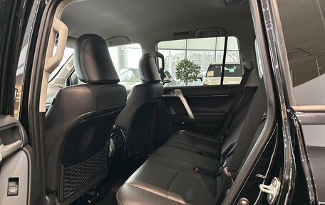 Toyota Land Cruiser Prado 150 рестайлинг 2, 2021 год, 6 720 000 рублей, 16 фотография