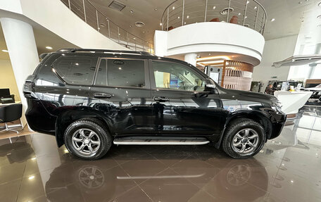 Toyota Land Cruiser Prado 150 рестайлинг 2, 2021 год, 6 720 000 рублей, 8 фотография