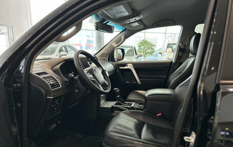 Toyota Land Cruiser Prado 150 рестайлинг 2, 2021 год, 6 720 000 рублей, 20 фотография