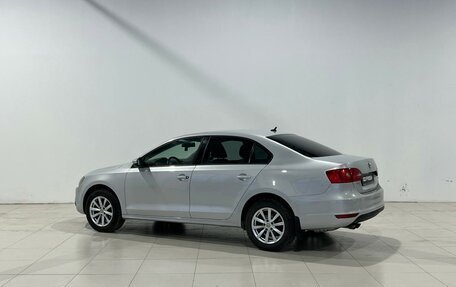 Volkswagen Jetta VI, 2011 год, 920 000 рублей, 5 фотография
