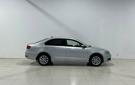 Volkswagen Jetta VI, 2011 год, 920 000 рублей, 2 фотография