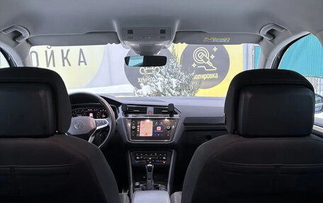 Volkswagen Tiguan II, 2021 год, 3 790 000 рублей, 10 фотография