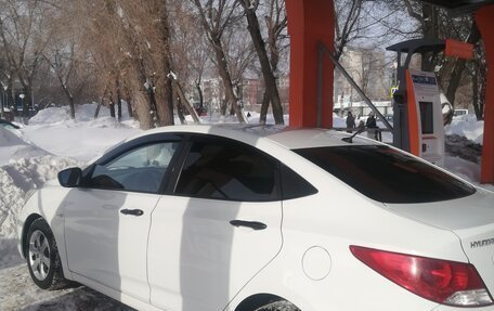 Hyundai Solaris II рестайлинг, 2012 год, 550 000 рублей, 4 фотография